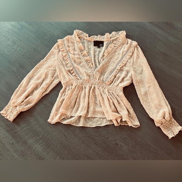 KAII Nude Deep V-Neck Ruffled Women's Top Size L - Picture 7 of 7